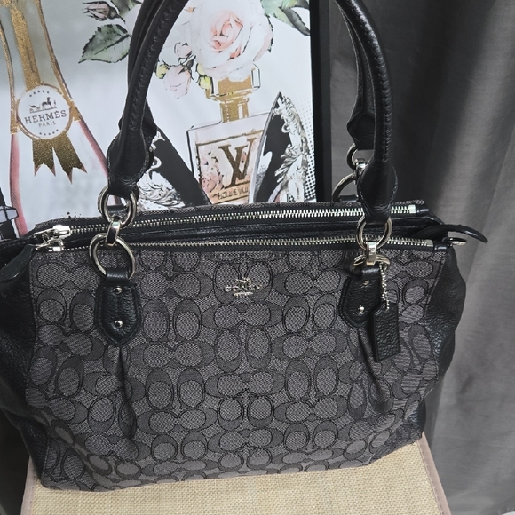 *SALE PRICE Coach Signature Black and Gray Satchel - Picture 13 of 15
